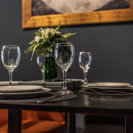 Boutique family apartment in celebrity village. Barnt Green Extérieur photo