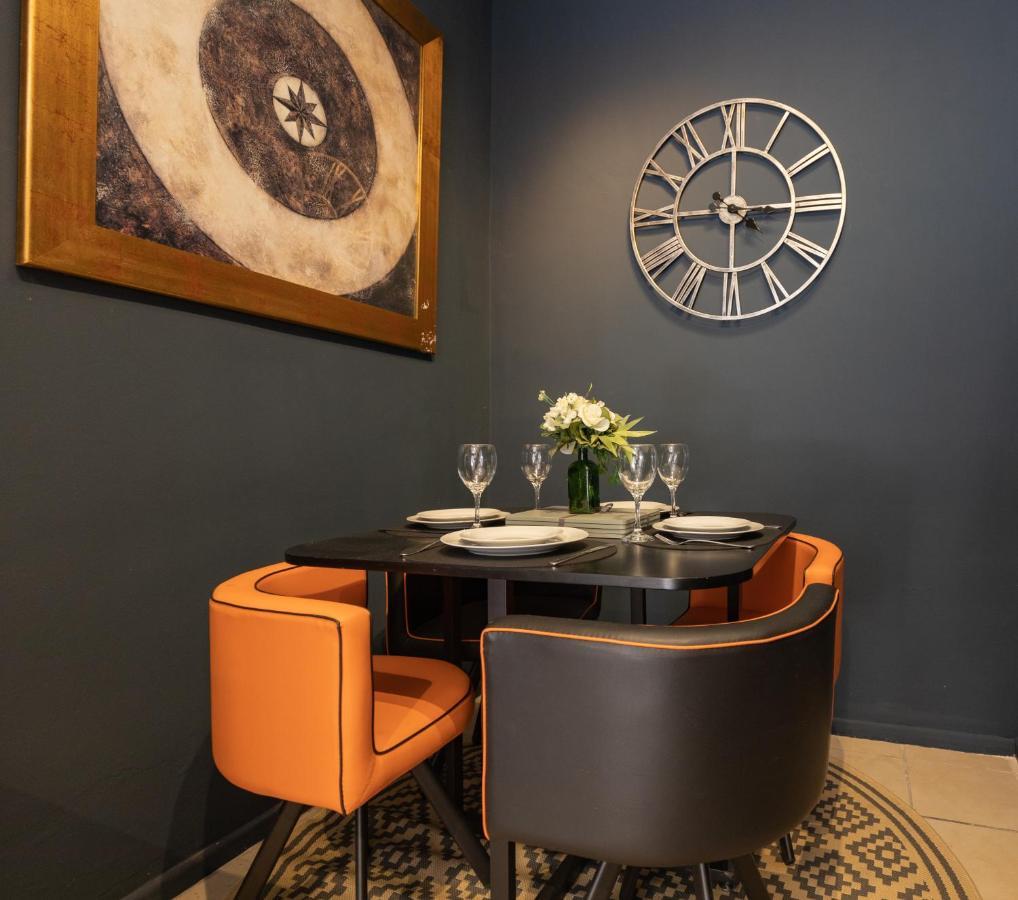 Boutique family apartment in celebrity village. Barnt Green Extérieur photo